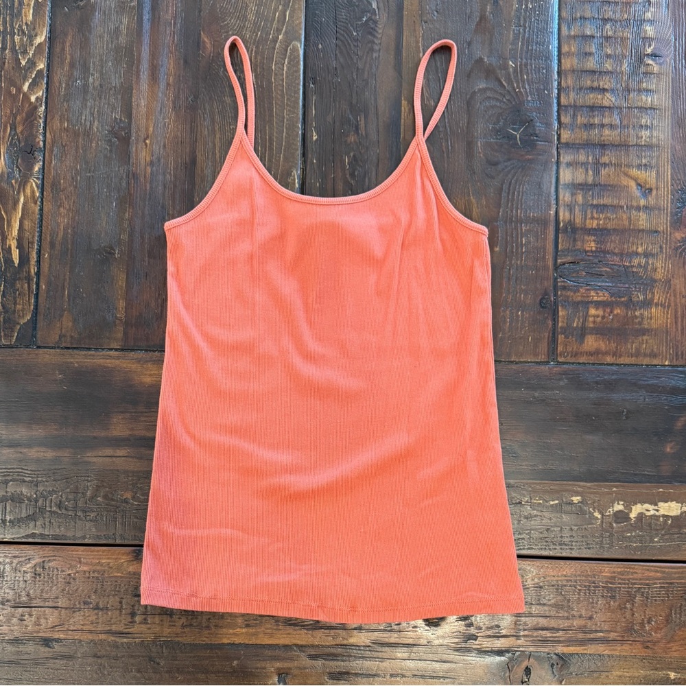 Double Zero Ribbed Spaghetti Strap Rust Tank Top Size Medium. EUC.
